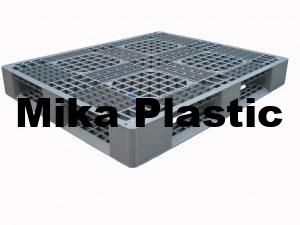 Plastic pallet