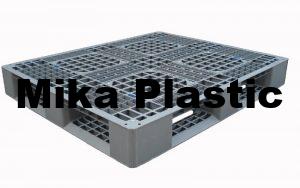 plastic pallet