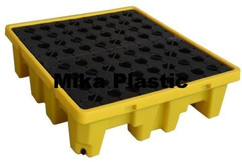 SPILL CONTAINMENT with drain 4 drums 480x480 1 spill containment pallet
